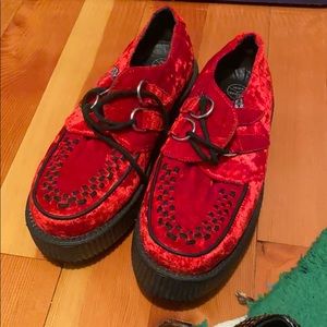 NEW Red Velvet Creepers